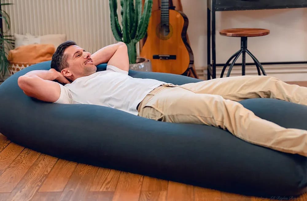 ヨギボーマックス|人をダメにするソファ専門店Yogiboの代表モデル